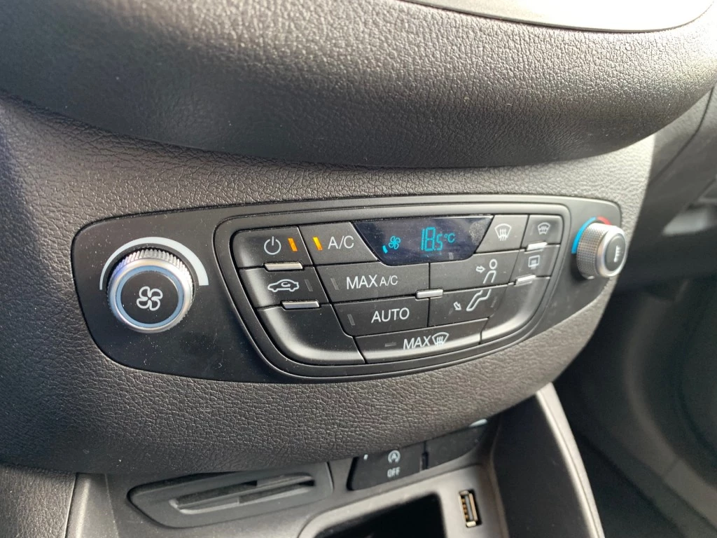 Hoofdafbeelding Ford Transit Courier