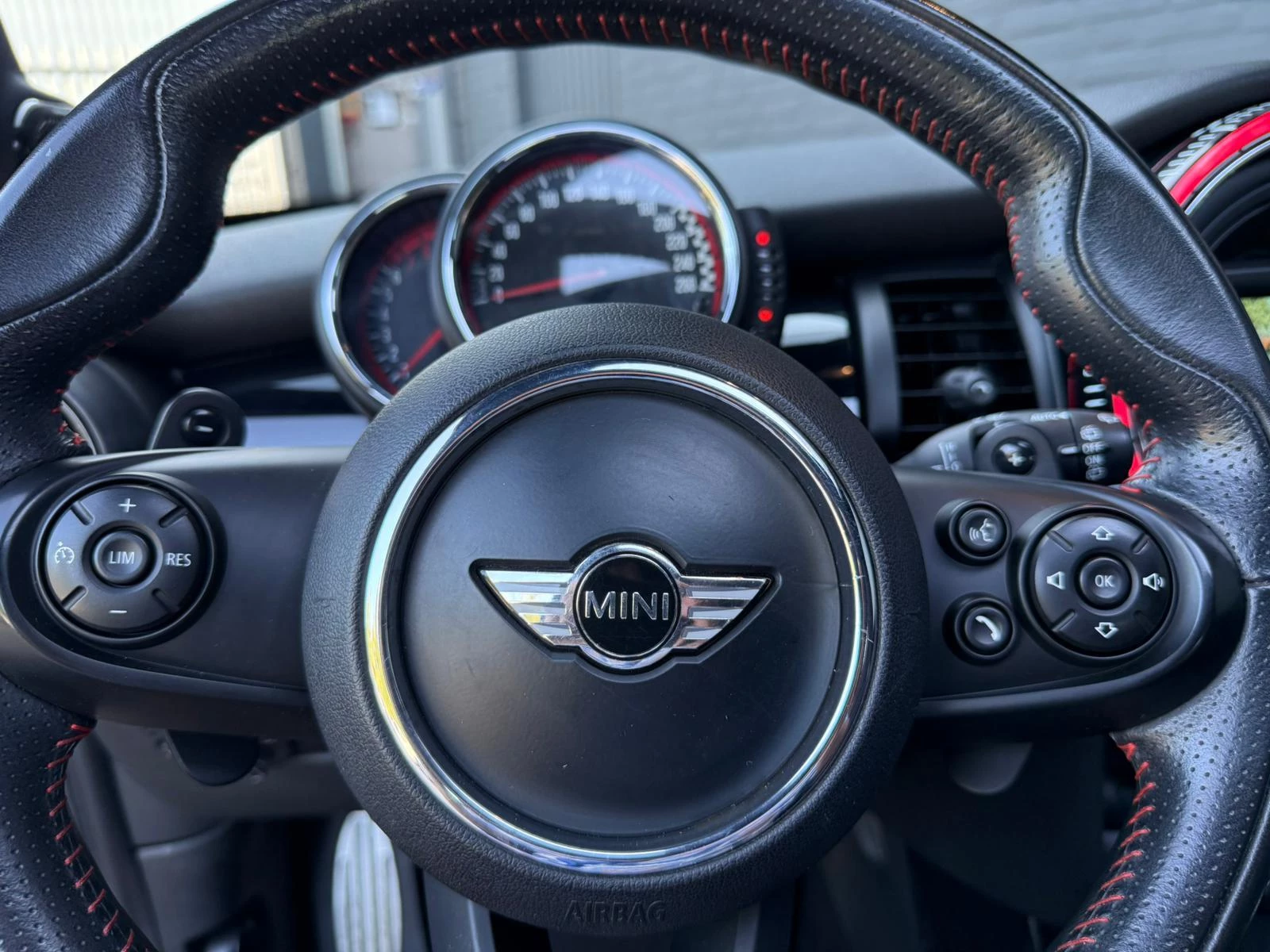 Hoofdafbeelding MINI Cooper