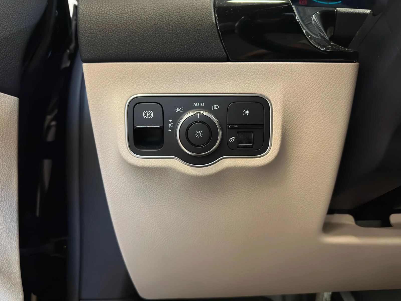 Hoofdafbeelding Mercedes-Benz EQA