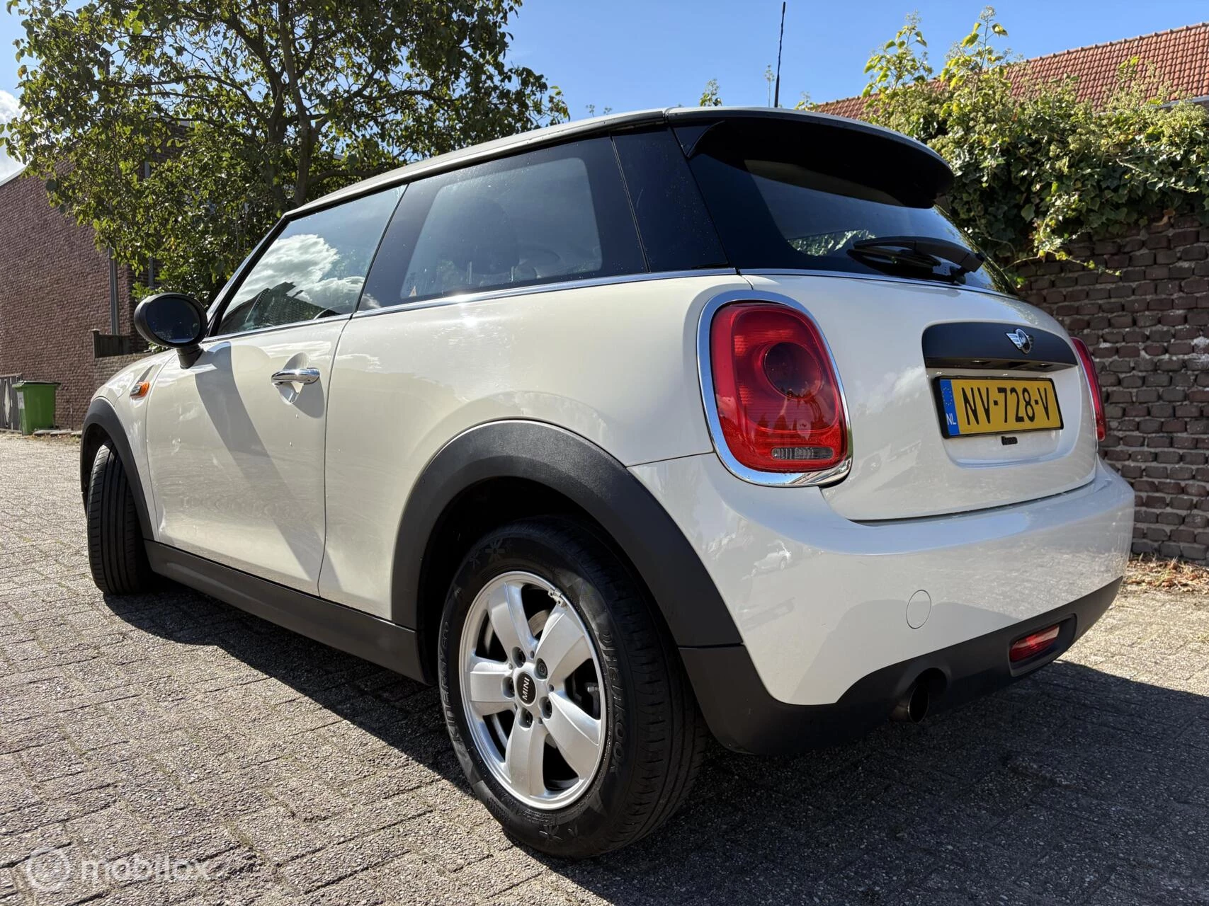 Hoofdafbeelding MINI One