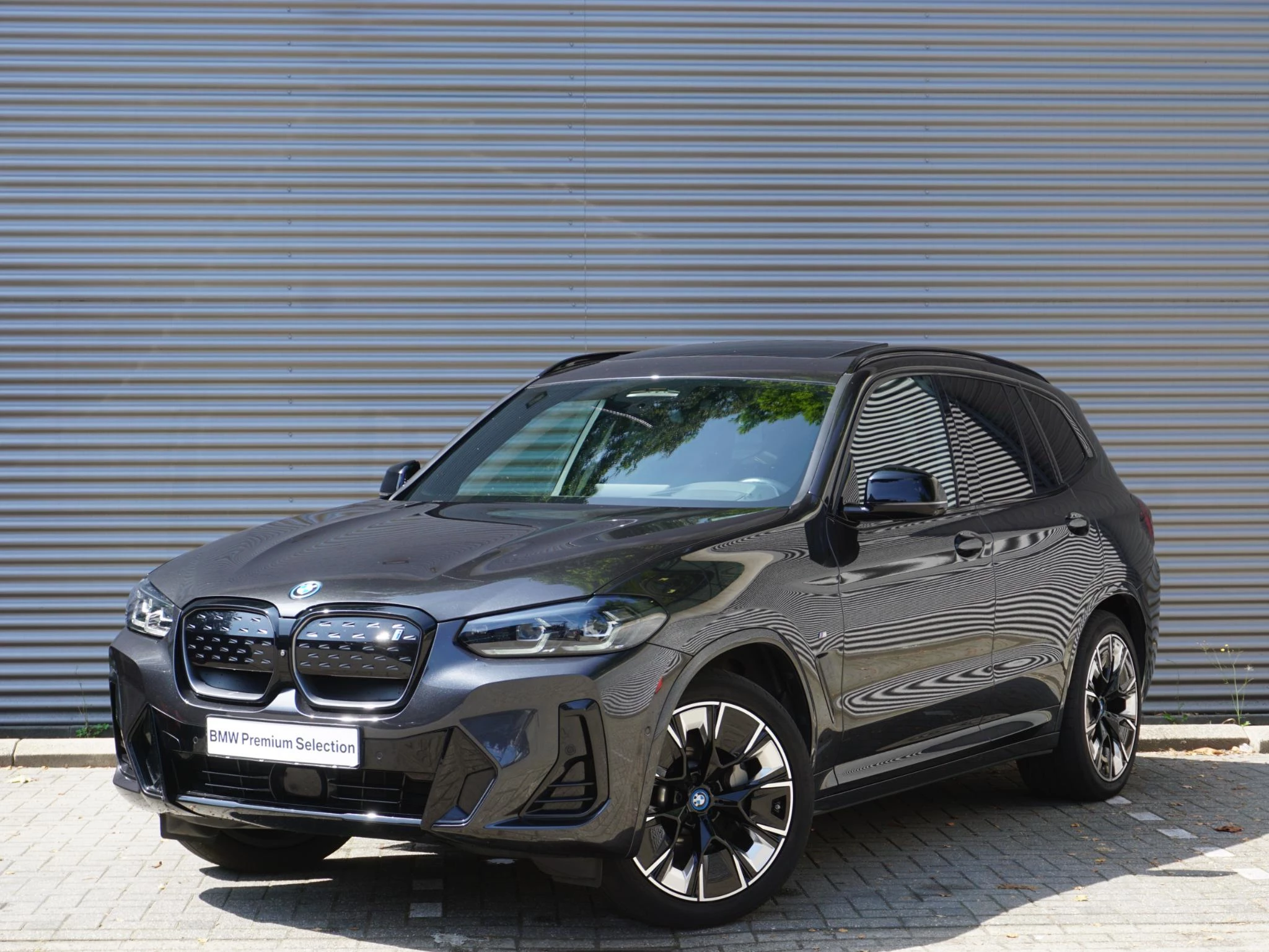 Hoofdafbeelding BMW iX3