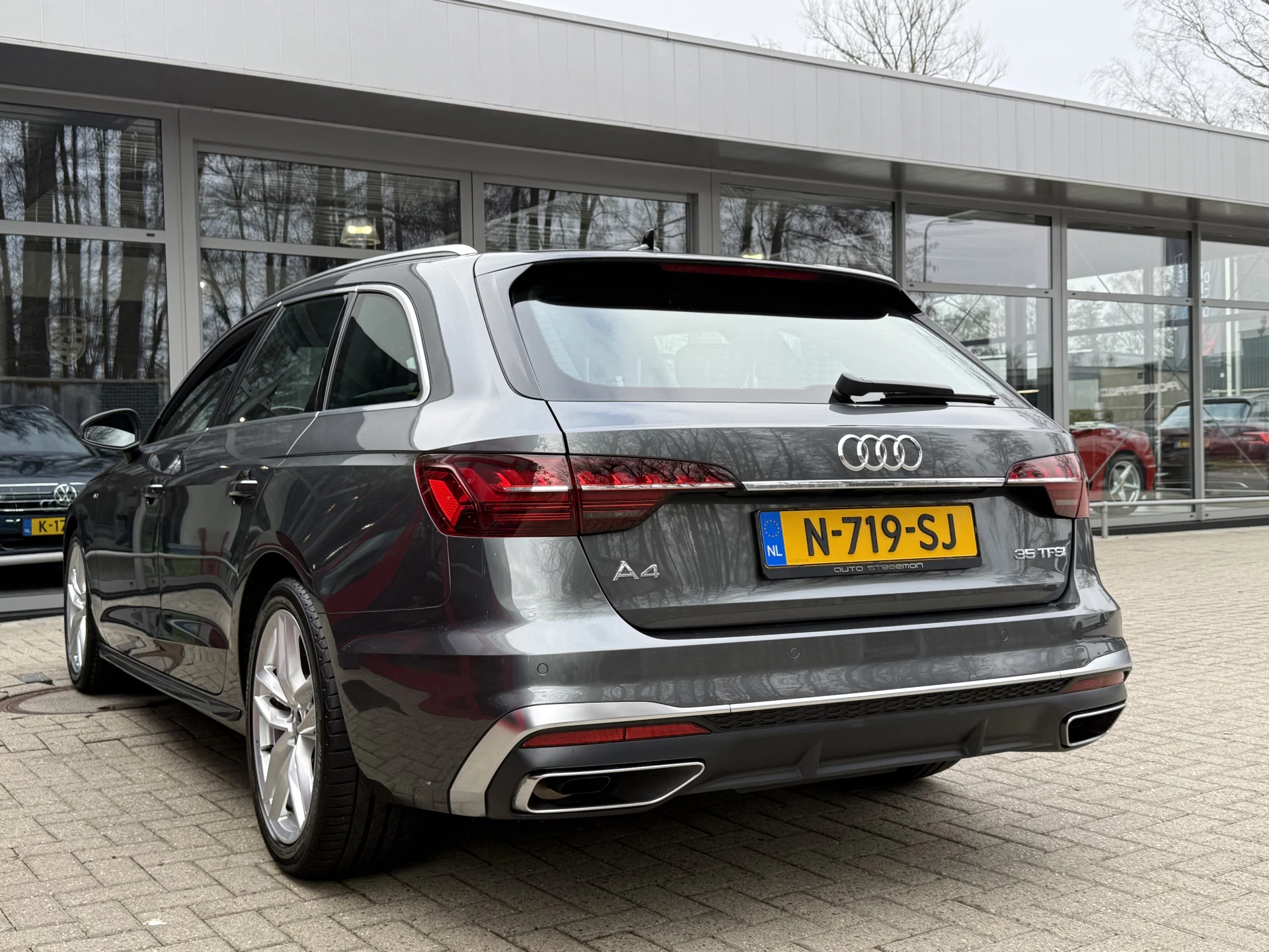 Hoofdafbeelding Audi A4