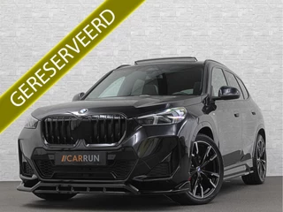 BMW X1 30e 313PK M-Sport Performance-Pack | 360 Camera | ACC | Panorama | Head-Up | 20'' | Keyless-Entry | LED Adaptief | Sfeerverlichting | Trekhaak 1800KG ! | Sportstoelen | Carplay | Black-Optic | Getint Glas | Stoelverwarming | DAB | Draadloos Laden | Fabrieksgarantie |
