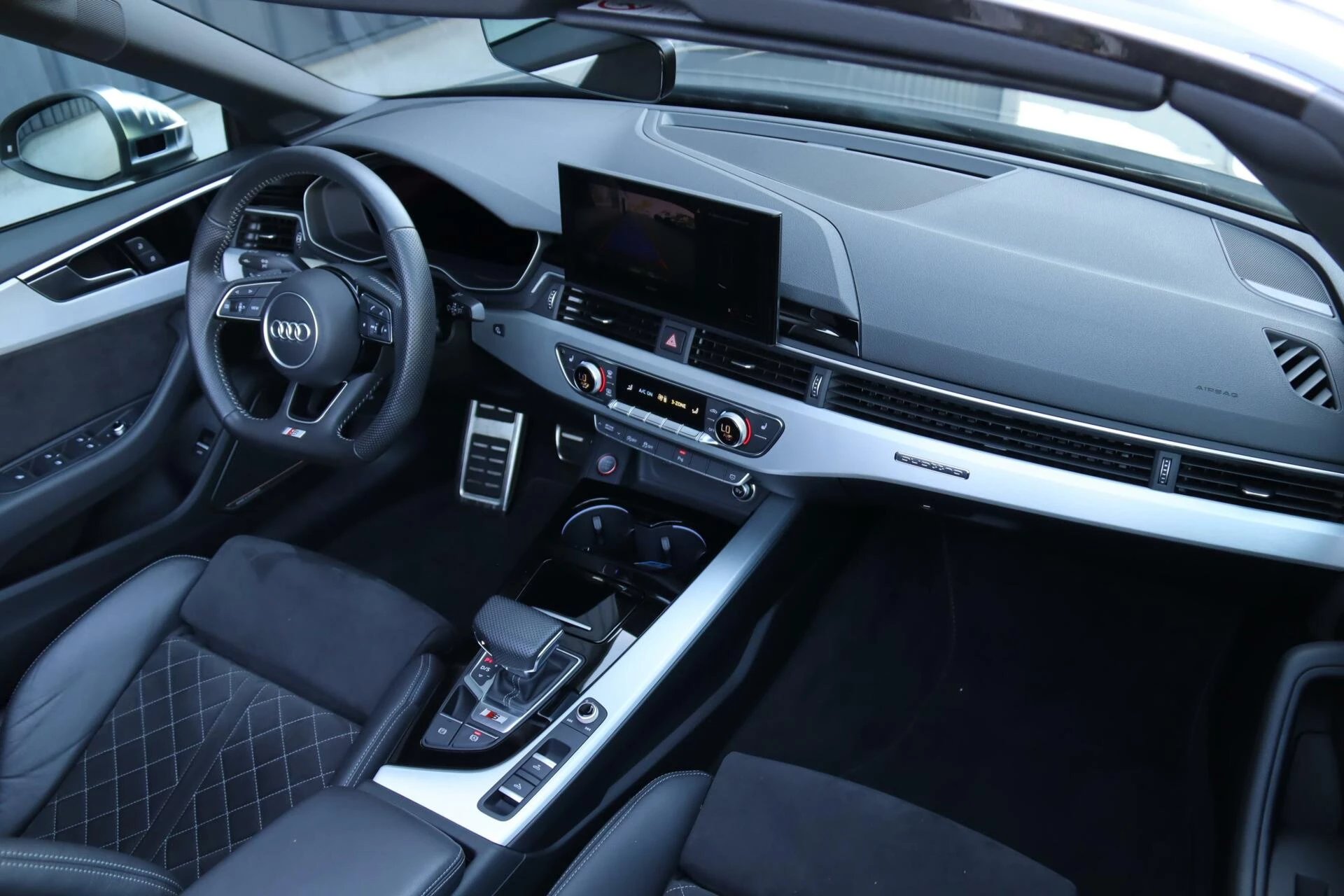 Hoofdafbeelding Audi S5