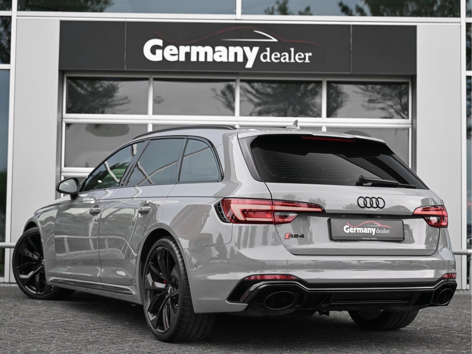 Hoofdafbeelding Audi RS4