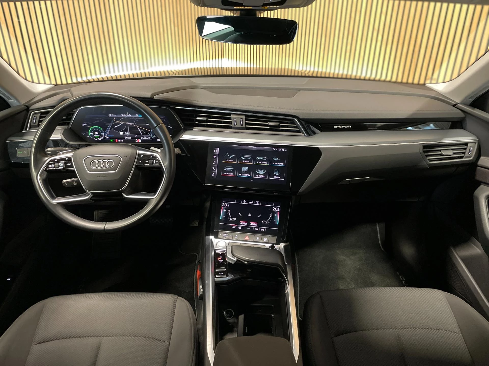 Hoofdafbeelding Audi e-tron