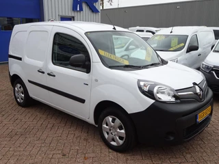 Hoofdafbeelding Renault Kangoo Z.E. Renault Kangoo Z.E. 33 ( Koopaccu ) 190 Km rijbereik AIRCO SCHUIFDEUR NAVI PDC