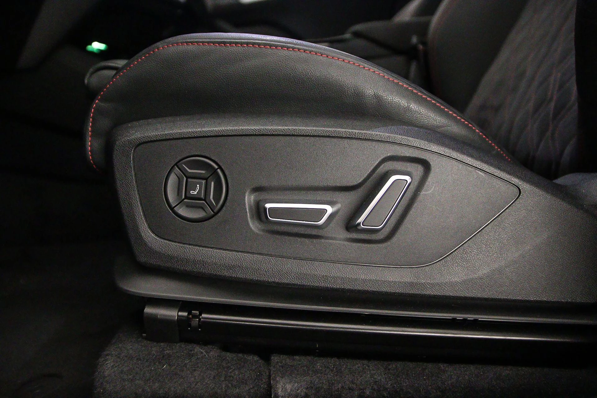 Hoofdafbeelding Audi SQ6