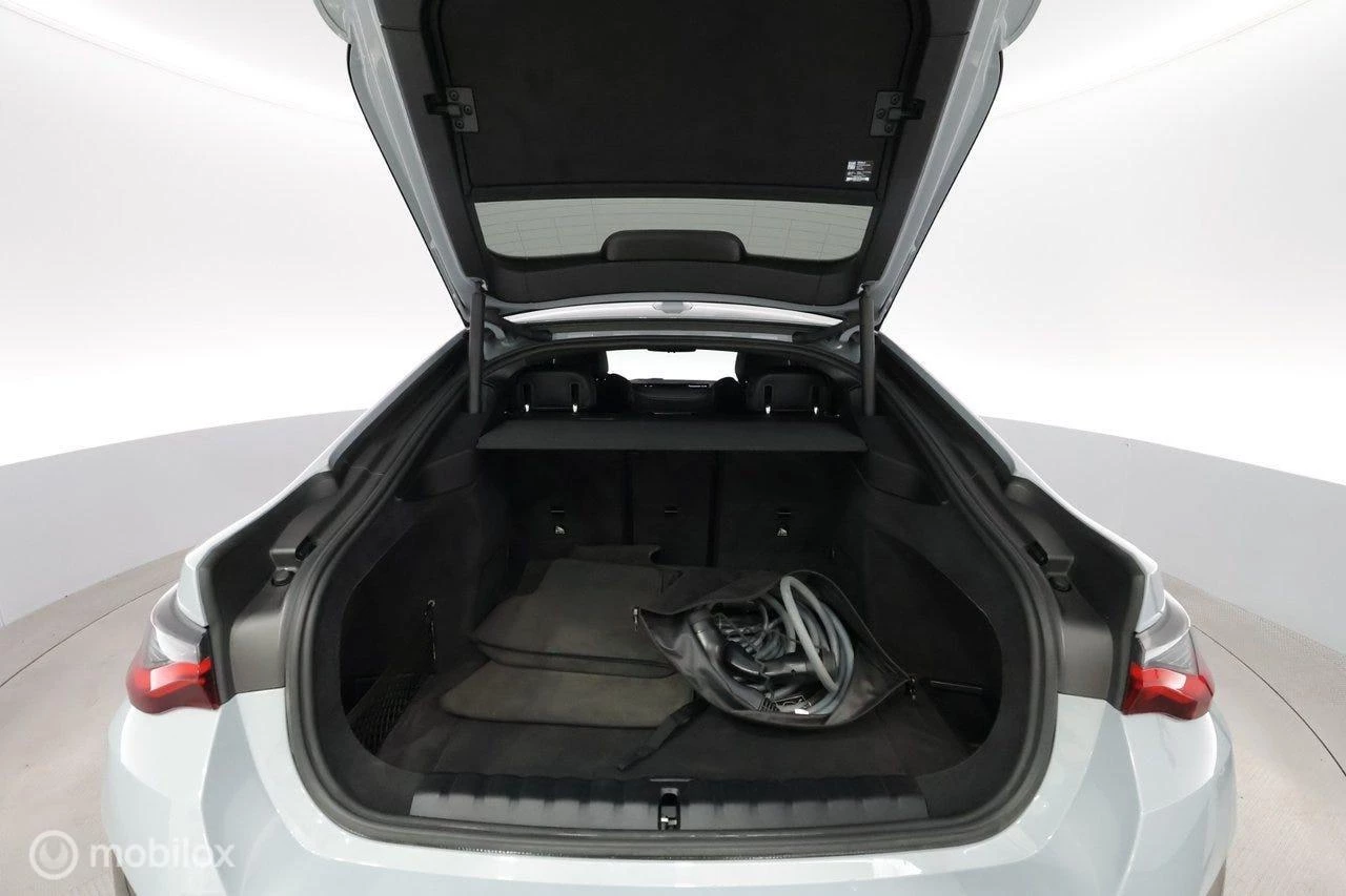 Hoofdafbeelding BMW i4