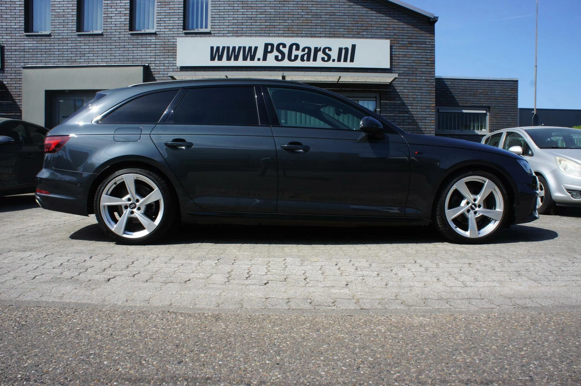 Hoofdafbeelding Audi A4