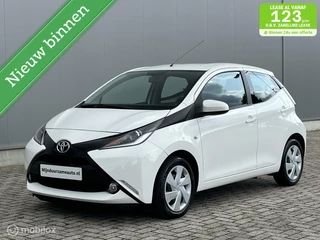 Toyota Aygo 1.0 VVT-i X - Play, Navi , Camera, Airco, Dealer