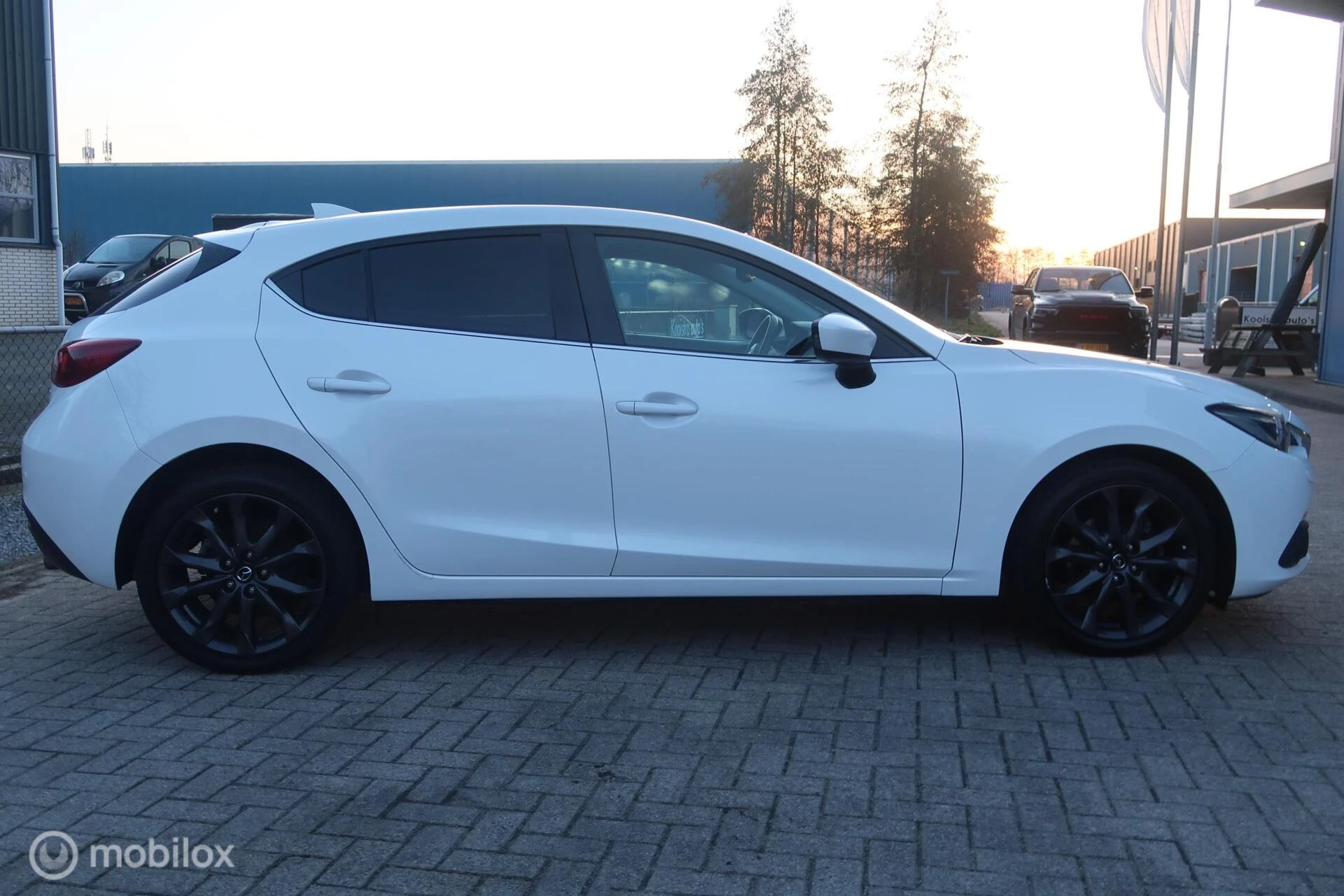 Hoofdafbeelding Mazda 3