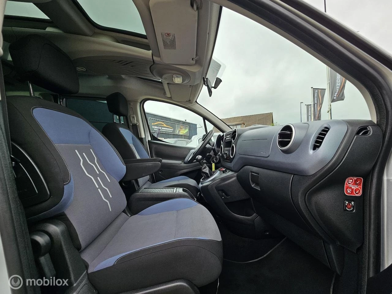 Hoofdafbeelding Peugeot Partner