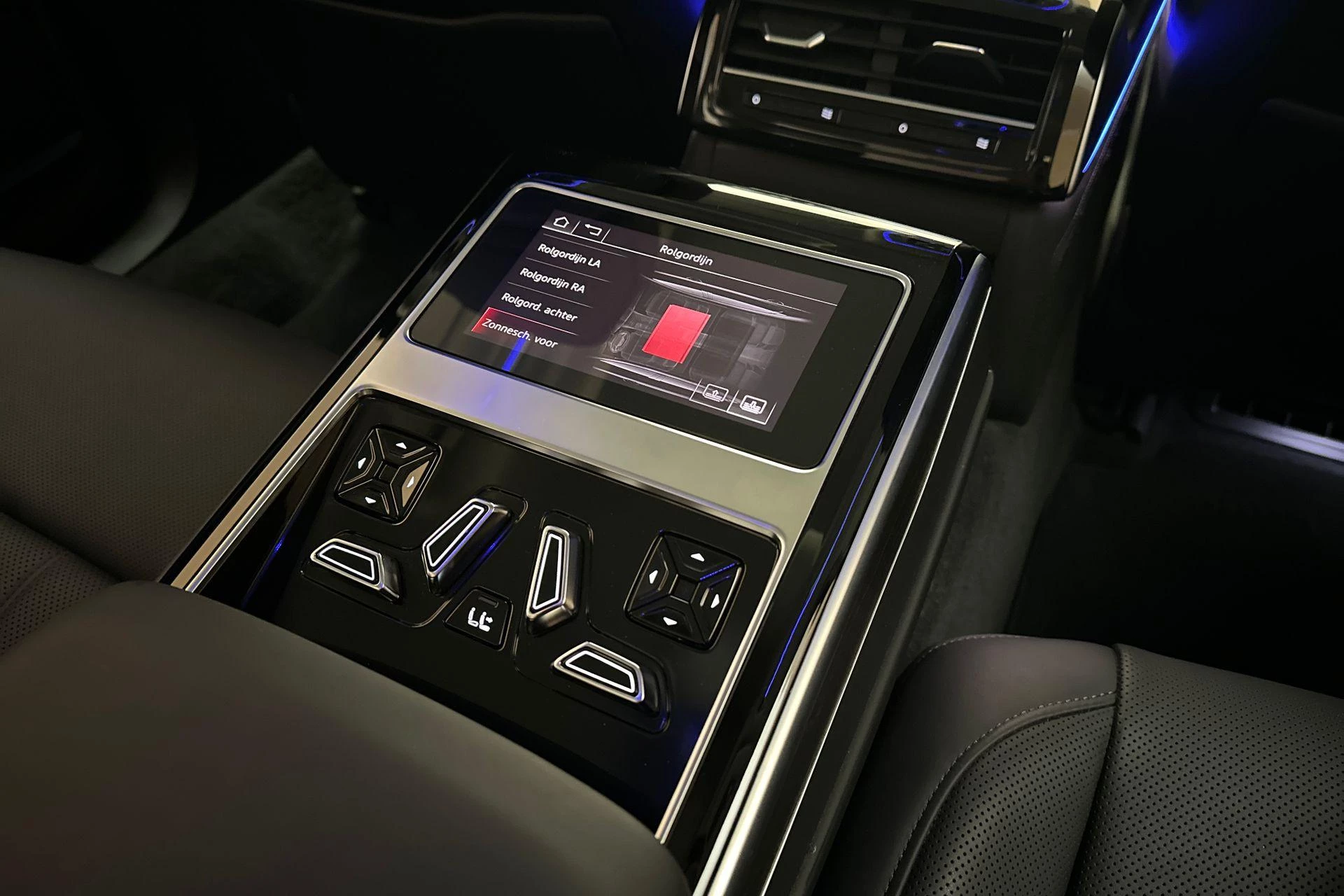 Hoofdafbeelding Audi A8