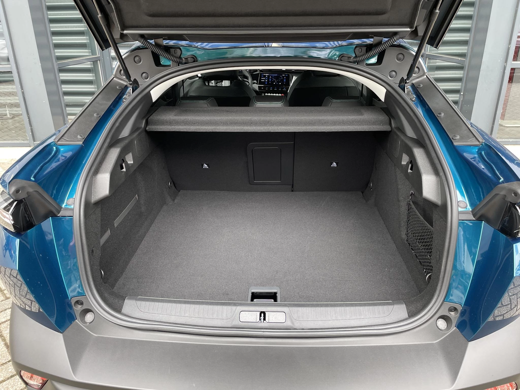 Hoofdafbeelding Peugeot 408