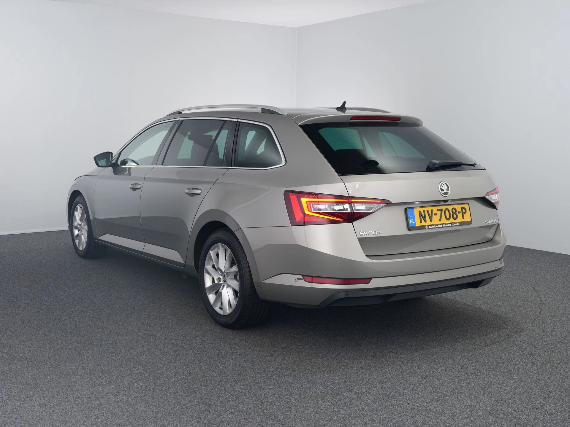 Hoofdafbeelding Škoda Superb