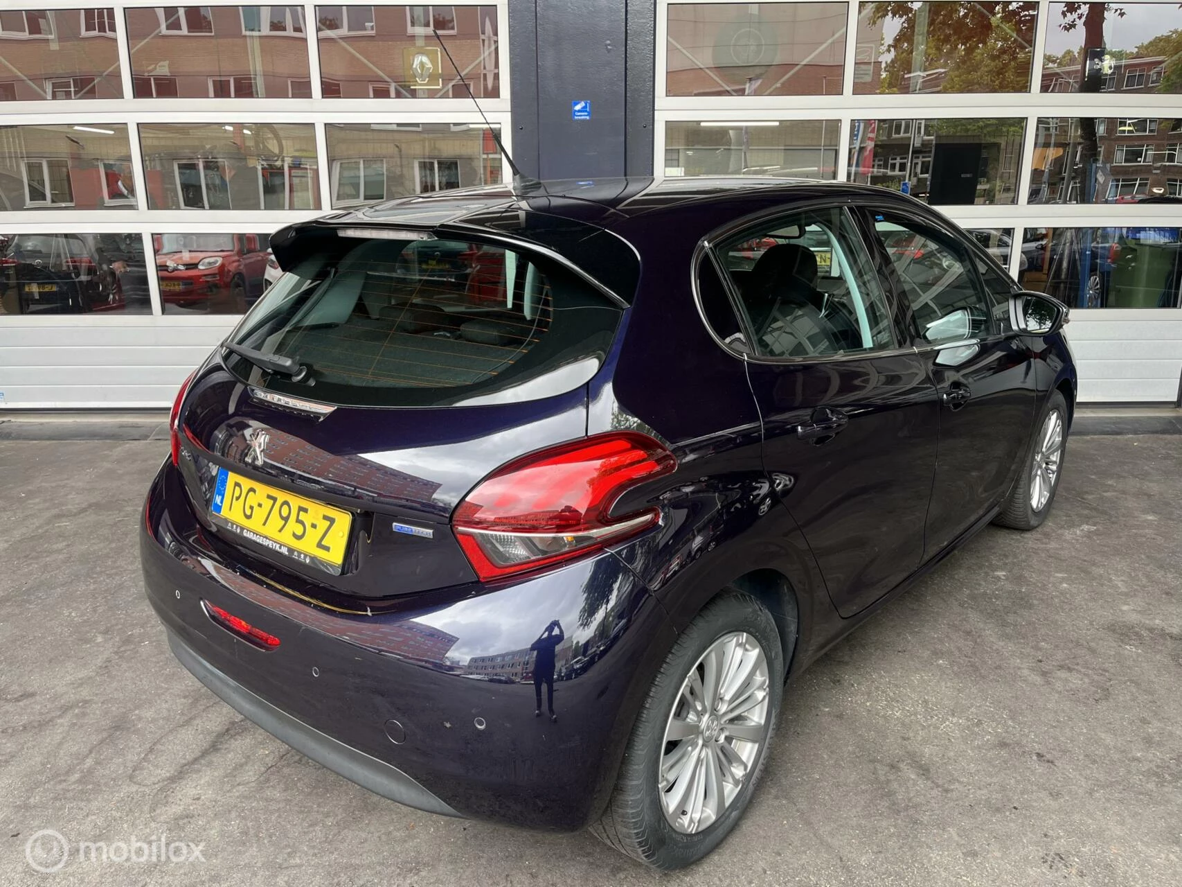 Hoofdafbeelding Peugeot 208