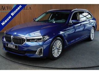 BMW 5 Serie Touring 530e xDrive Navi Leer Camera PDC Carplay LED Climate voor & achter Elektr. achterklep Virtual Stoelverwarming DAB LM velgen