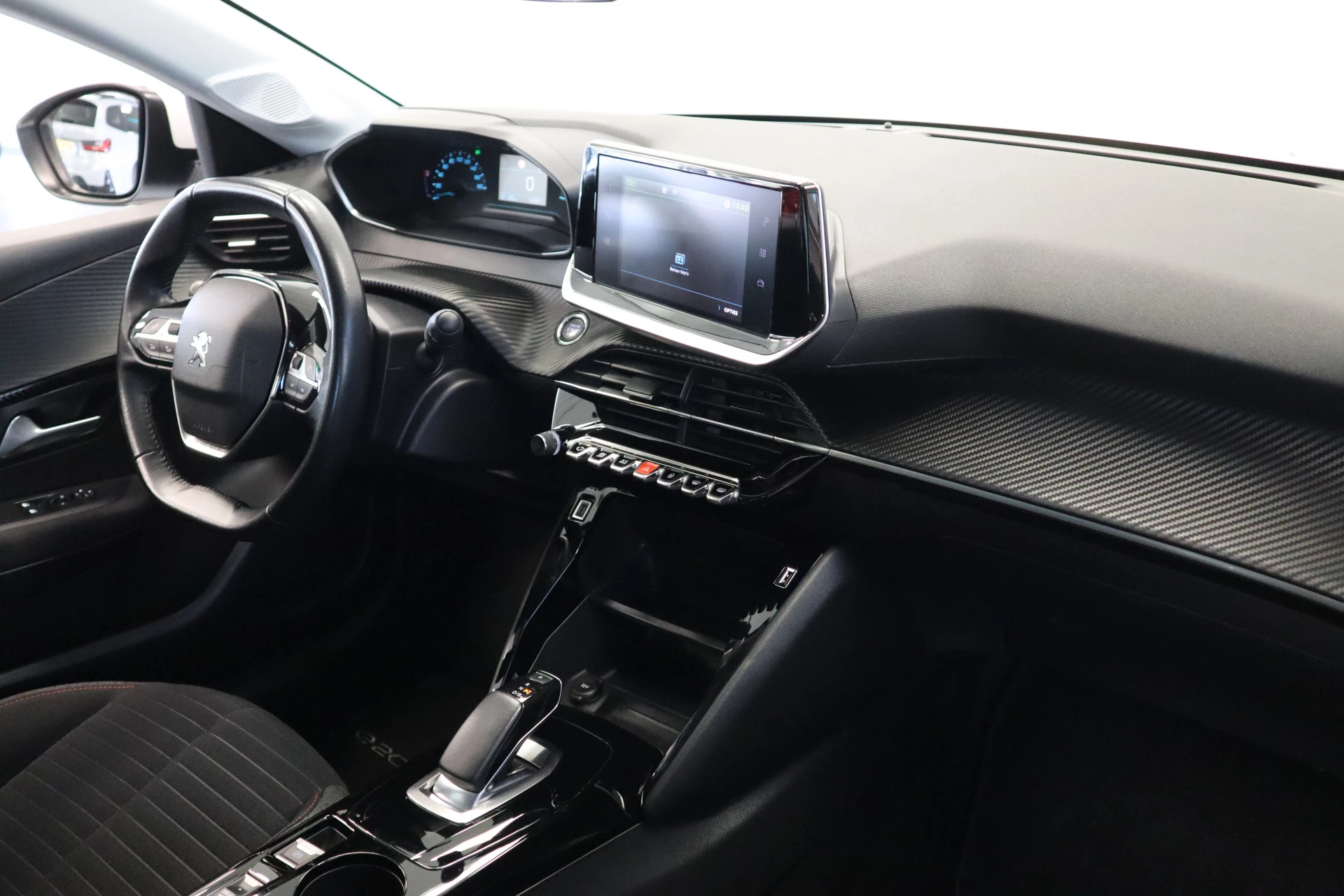 Hoofdafbeelding Peugeot e-208