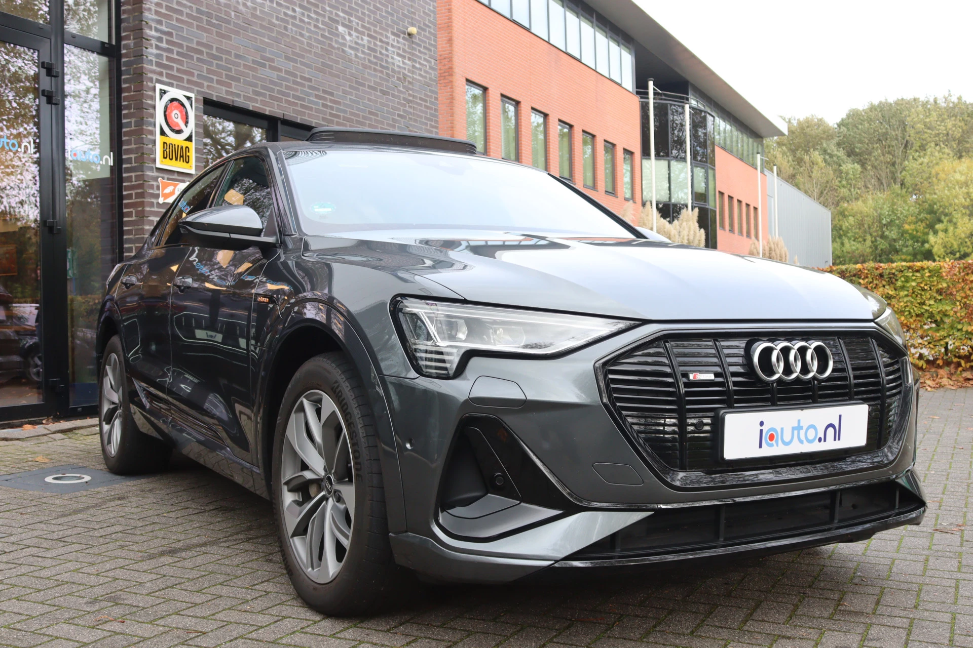 Hoofdafbeelding Audi e-tron