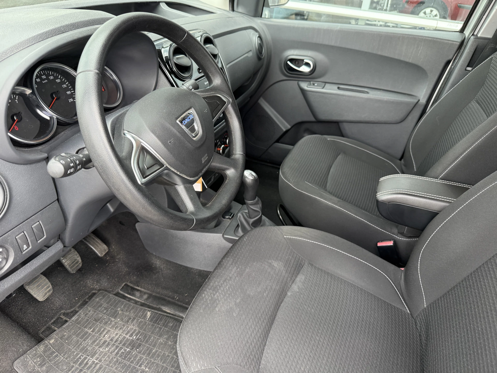 Hoofdafbeelding Dacia Dokker