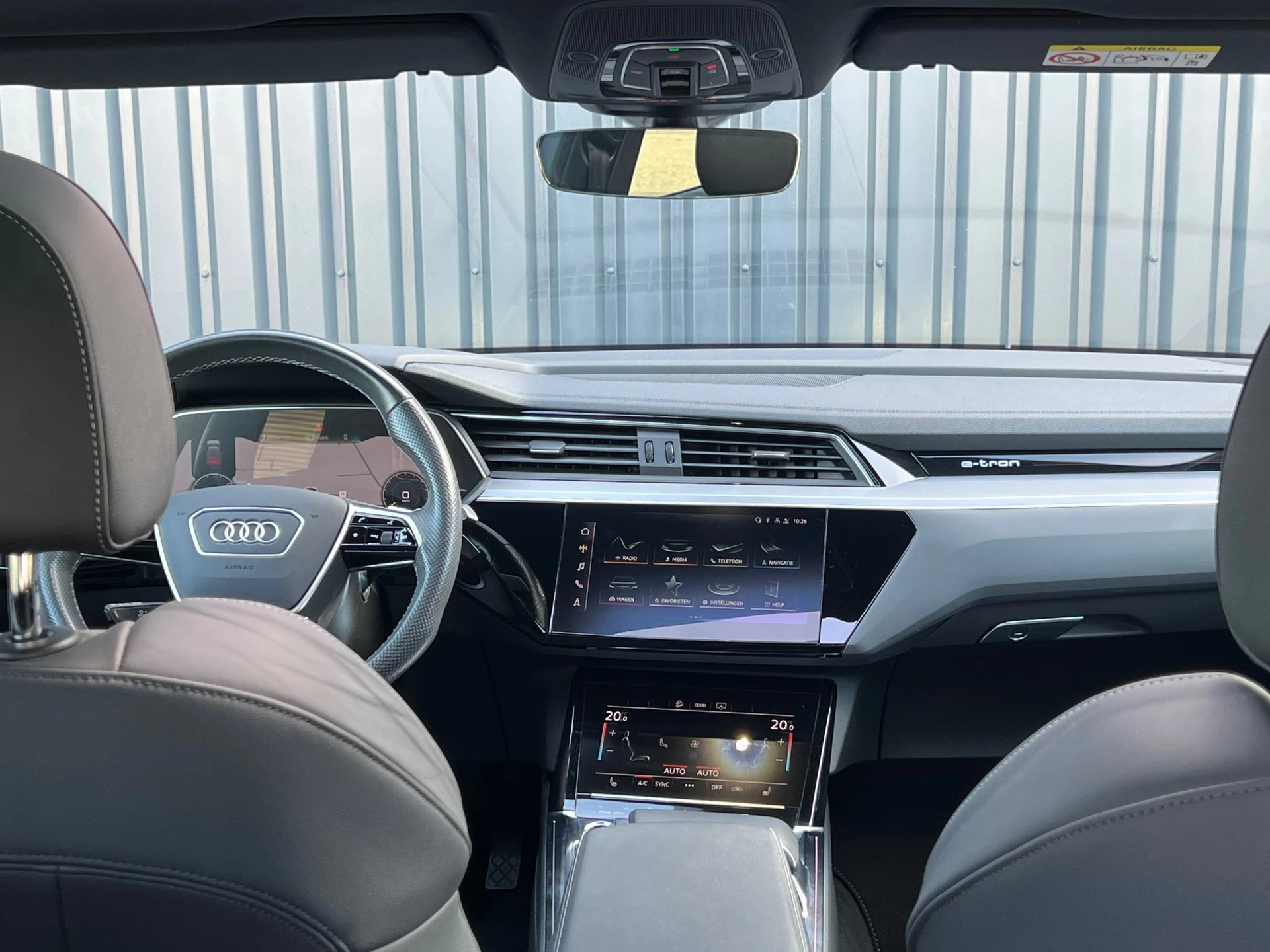 Hoofdafbeelding Audi e-tron