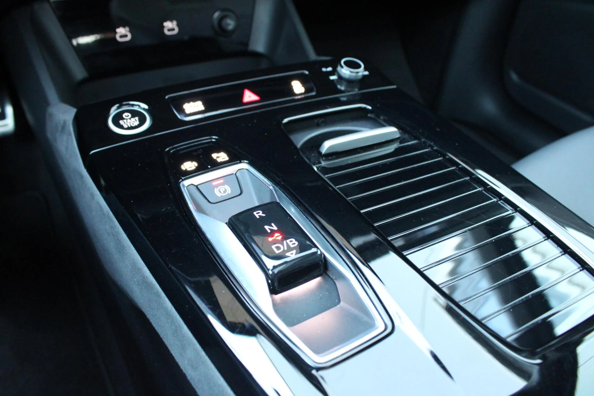 Hoofdafbeelding Audi Q6 e-tron