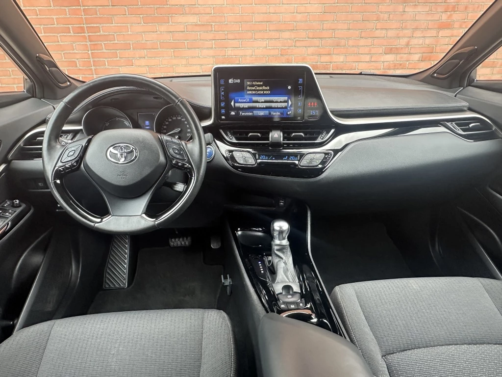 Hoofdafbeelding Toyota C-HR