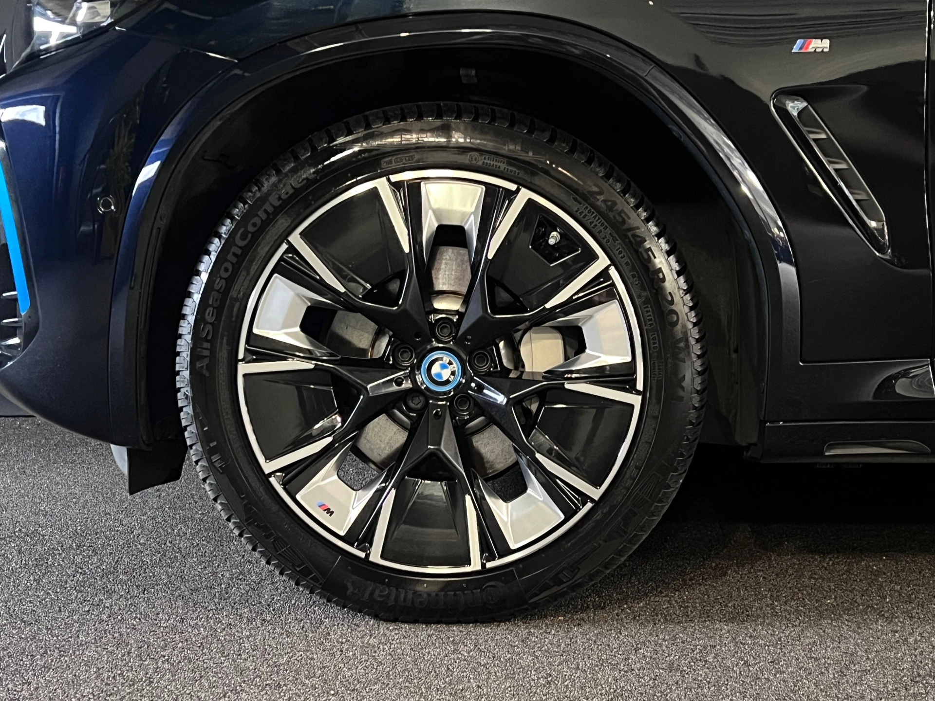 Hoofdafbeelding BMW iX3