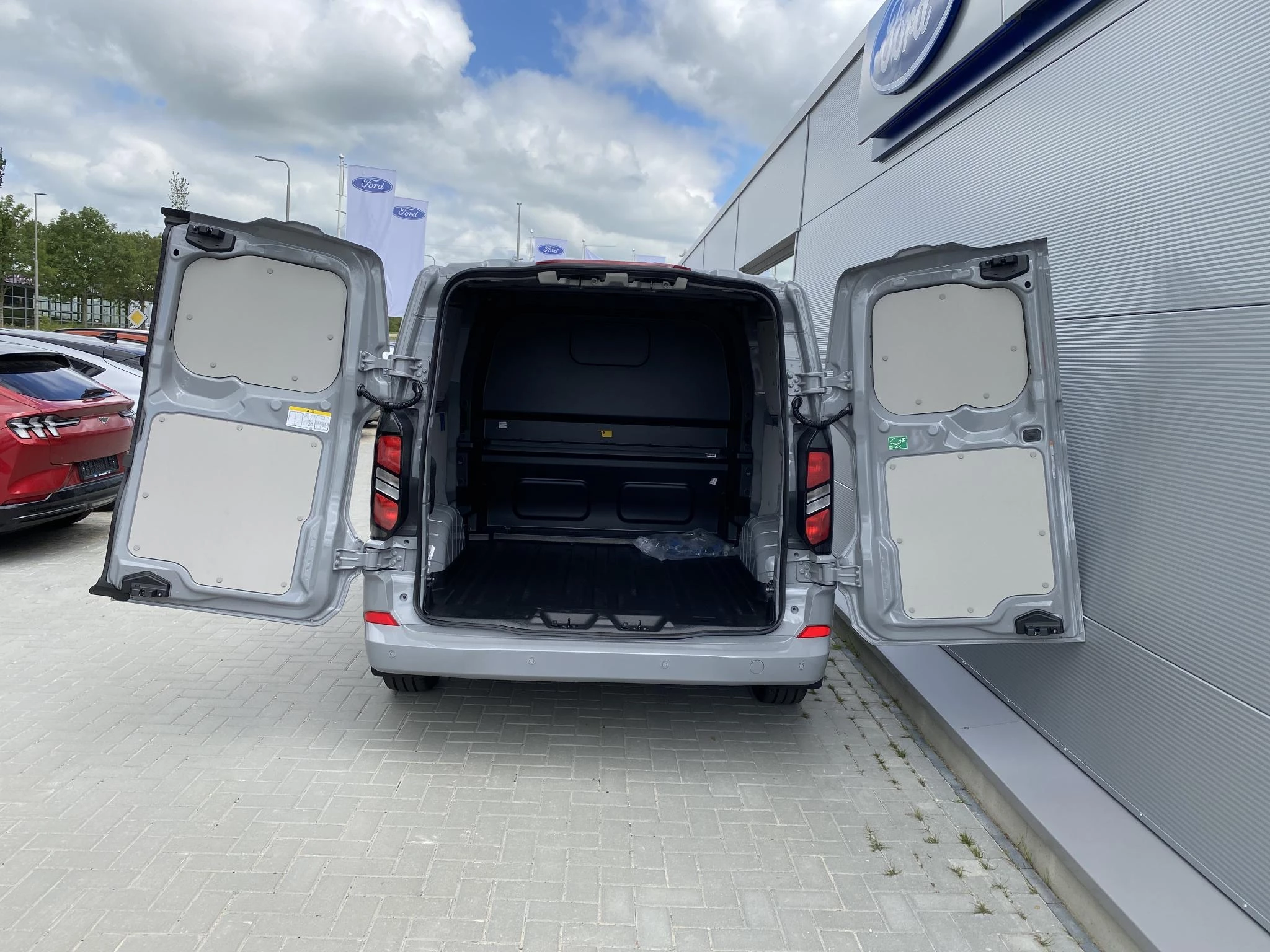 Hoofdafbeelding Ford Transit Custom