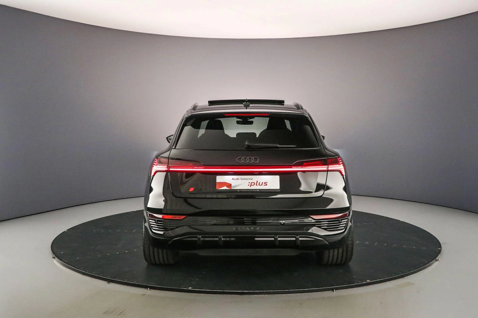 Hoofdafbeelding Audi Q8 e-tron