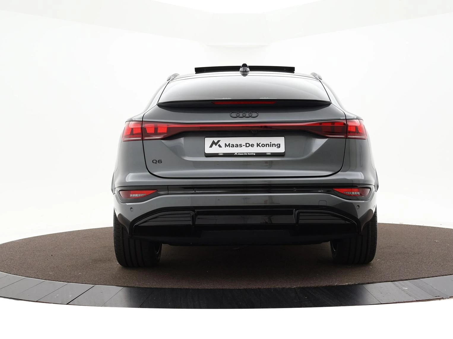 Hoofdafbeelding Audi Q6 e-tron