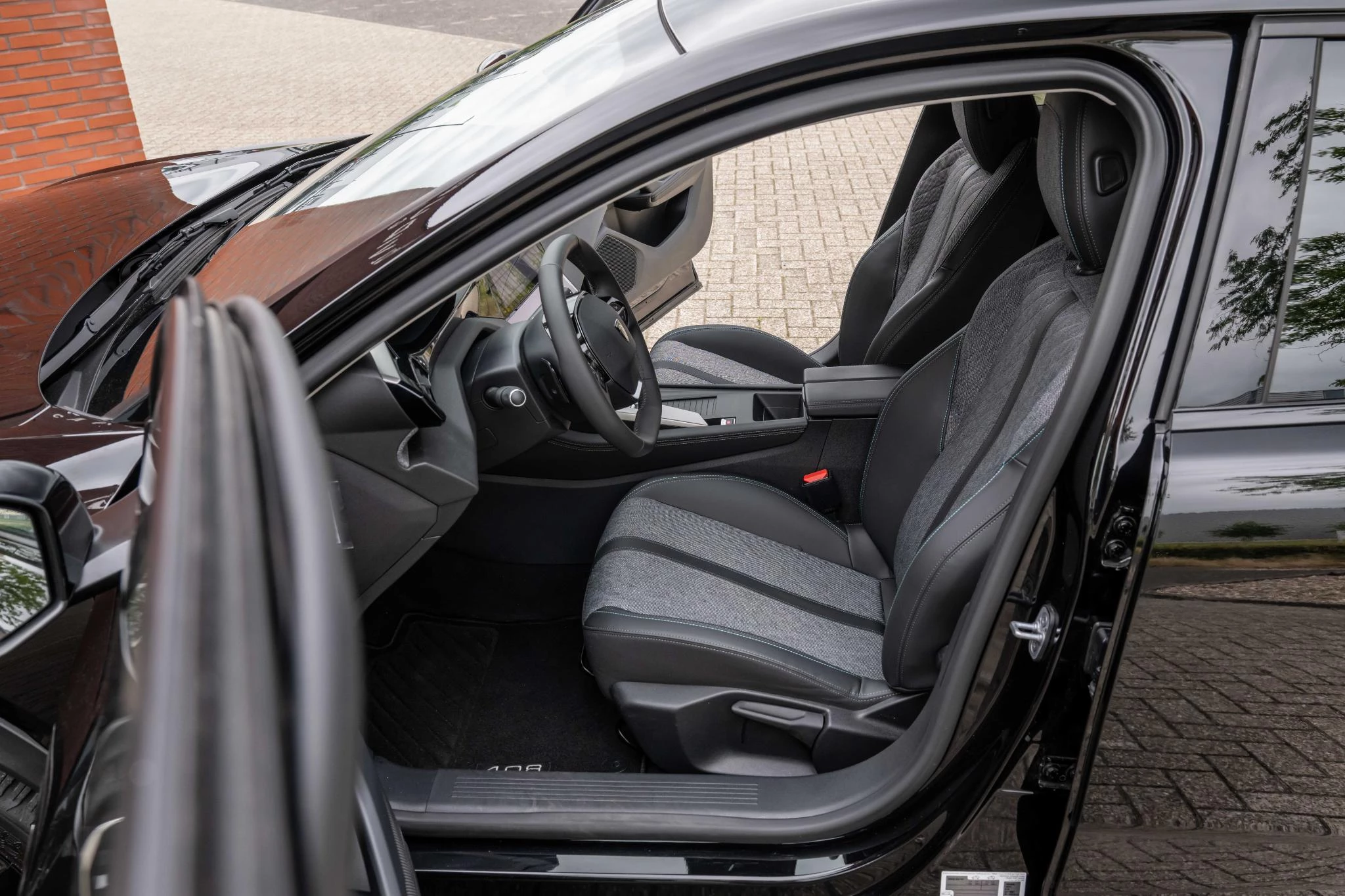 Hoofdafbeelding Peugeot 408