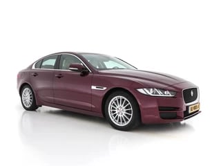 Hoofdafbeelding Jaguar XE Jaguar XE 2.0 D Portfolio Premium-Business-Pack Aut. *VOLLEDER | NAVI-FULLMAP | BI-XENON | CAMERA | ECC | PDC | CRUISE | LANE-ASSIST*