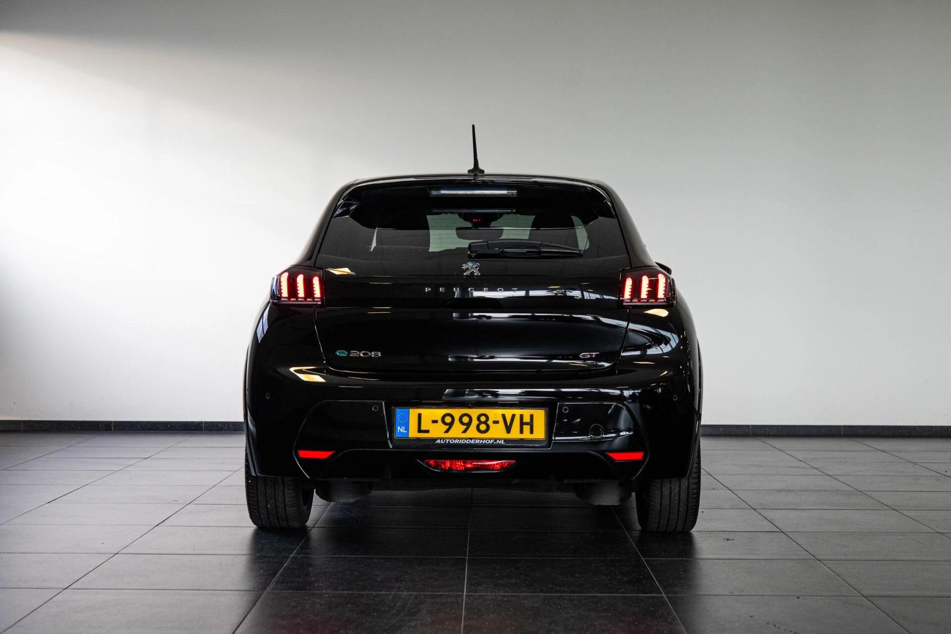 Hoofdafbeelding Peugeot e-208