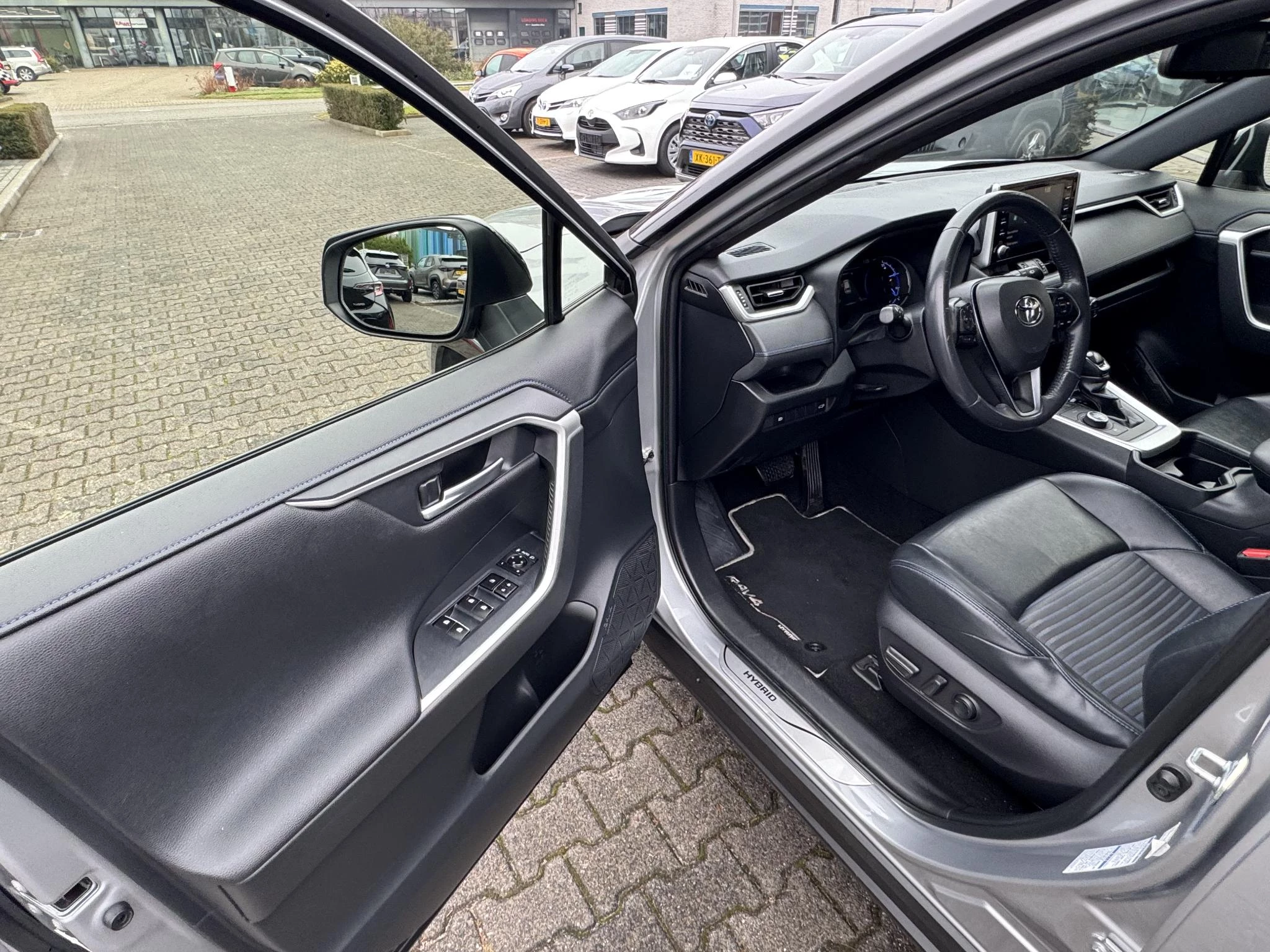 Hoofdafbeelding Toyota RAV4