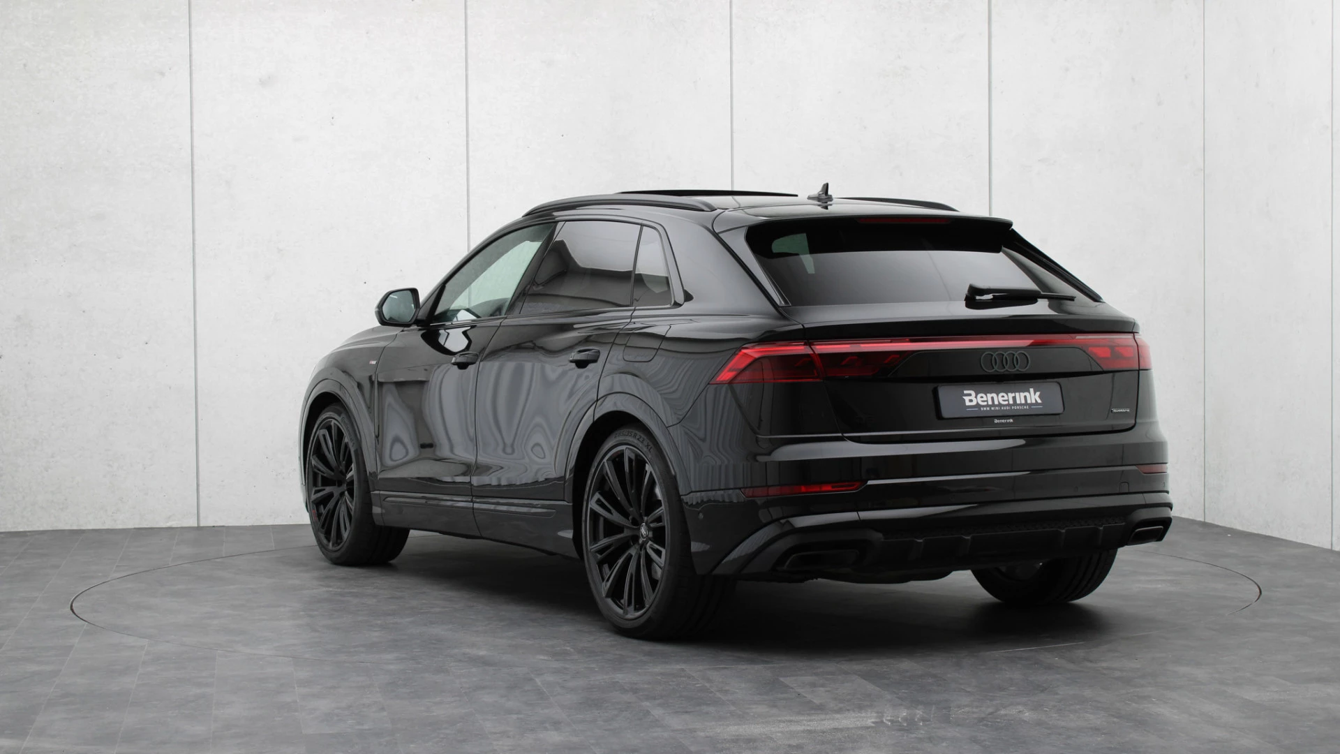 Hoofdafbeelding Audi Q8