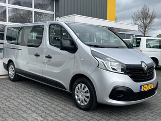 Hoofdafbeelding Renault Trafic Renault Trafic Passenger 8 , 9 persoons 1.6 dCi BTW / BPM vrij marge Lengte 2 Airco Cruise control Navigatie PDC 1e eigenaar Combi Kombi Passenger Groepsvervoer Taxi Personenbus