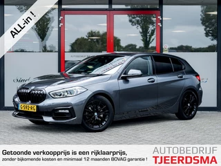 BMW 1-serie 118i Executive Sport | Origineel Nederlands | Navigatie | Sport Line | Climate Control | Virtual Cockpit | Black Optic | Metallic Lak | Lichtmetalen Velgen 17'' | Privacy Glas | LED Koplampen | Parkeersensoren |
