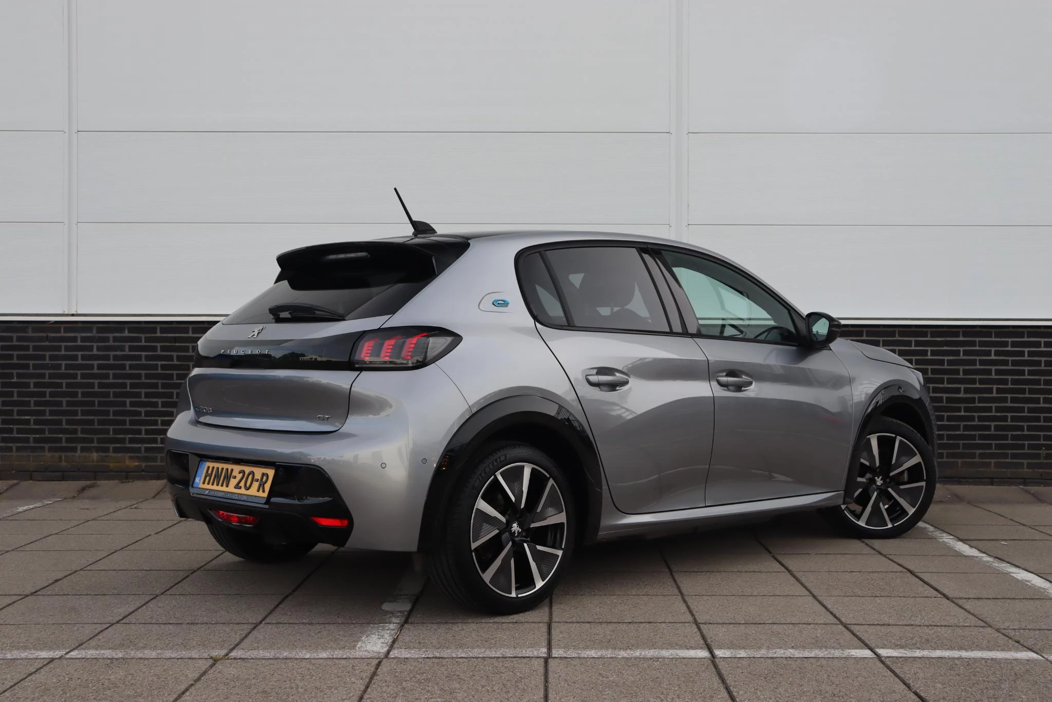 Hoofdafbeelding Peugeot e-208