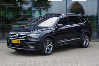 Hoofdafbeelding Volkswagen Tiguan Allspace Volkswagen Tiguan Allspace 1.5 TSI 150 PK Automaat R-Line Highline Business 7p, Panoramadak, Elek. Trekhaak, Camera, Carplay