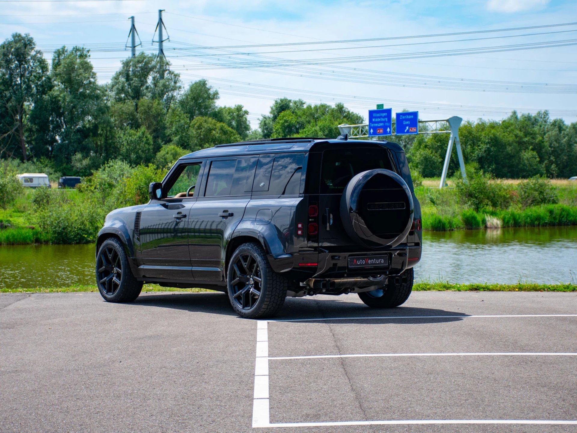 Hoofdafbeelding Land Rover Defender