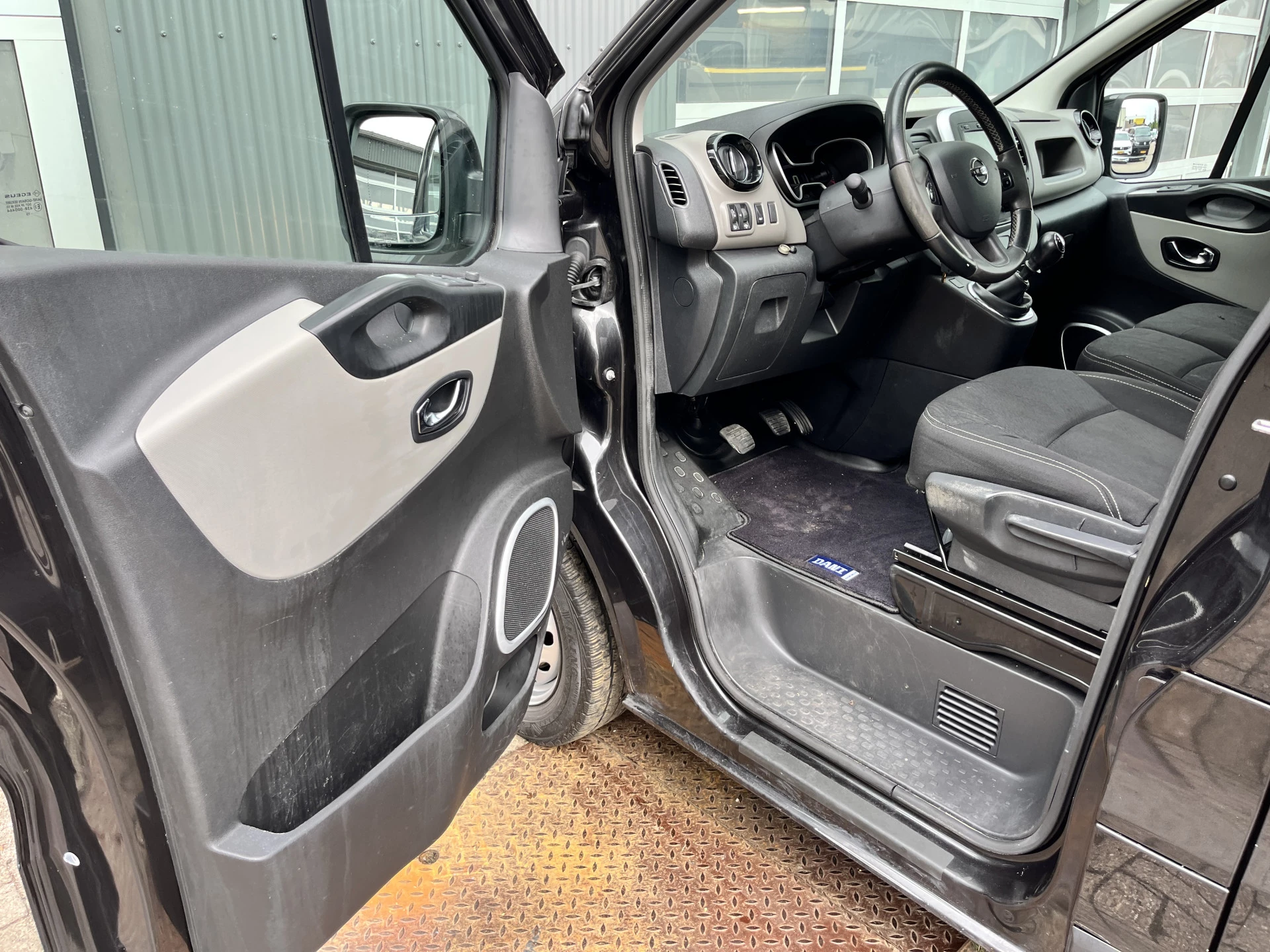 Hoofdafbeelding Nissan NV300