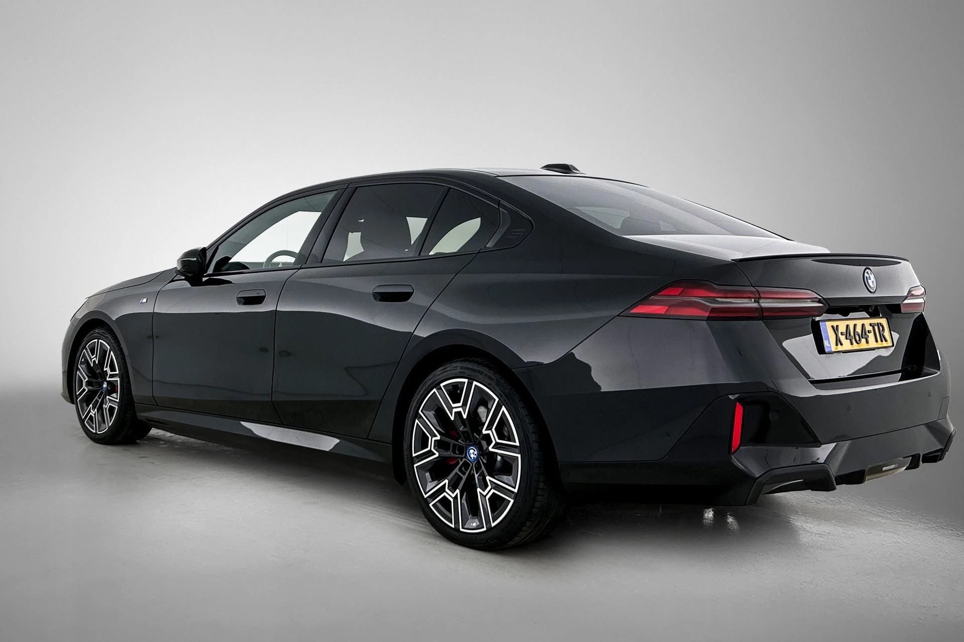 Hoofdafbeelding BMW i5