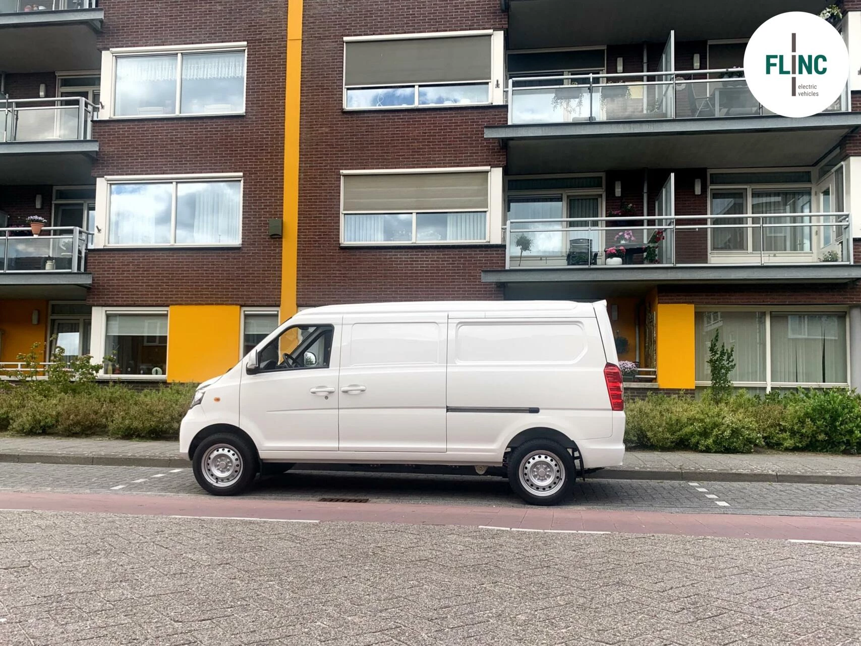 Hoofdafbeelding Cenntro Logistar 200