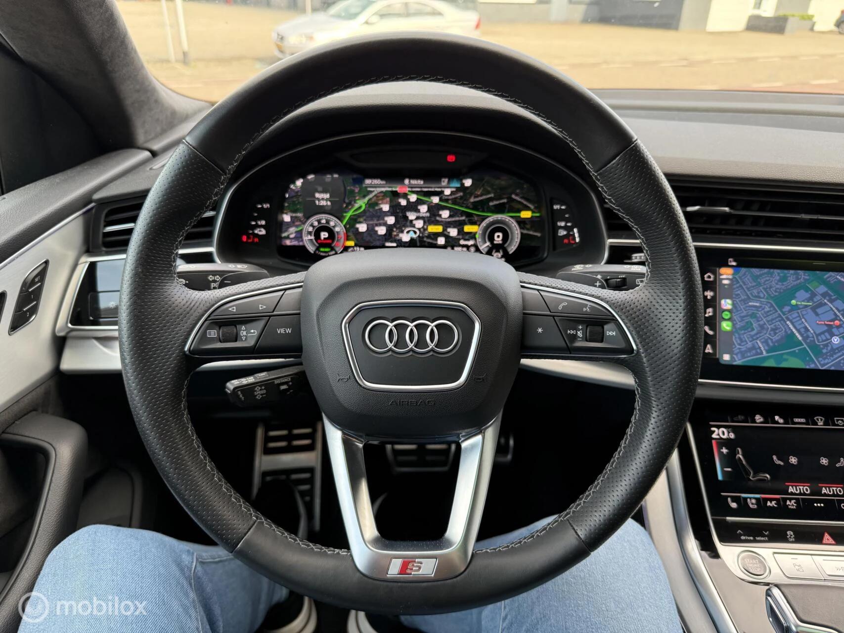 Hoofdafbeelding Audi Q8