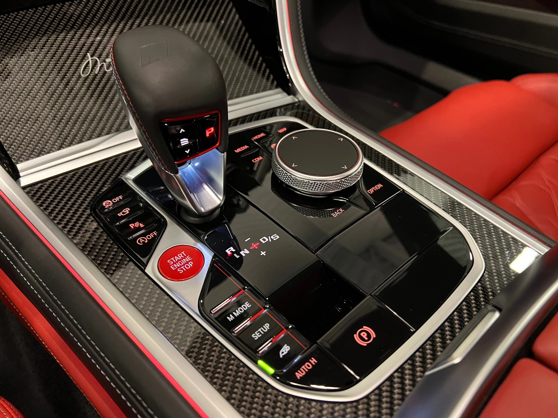 Hoofdafbeelding BMW M8