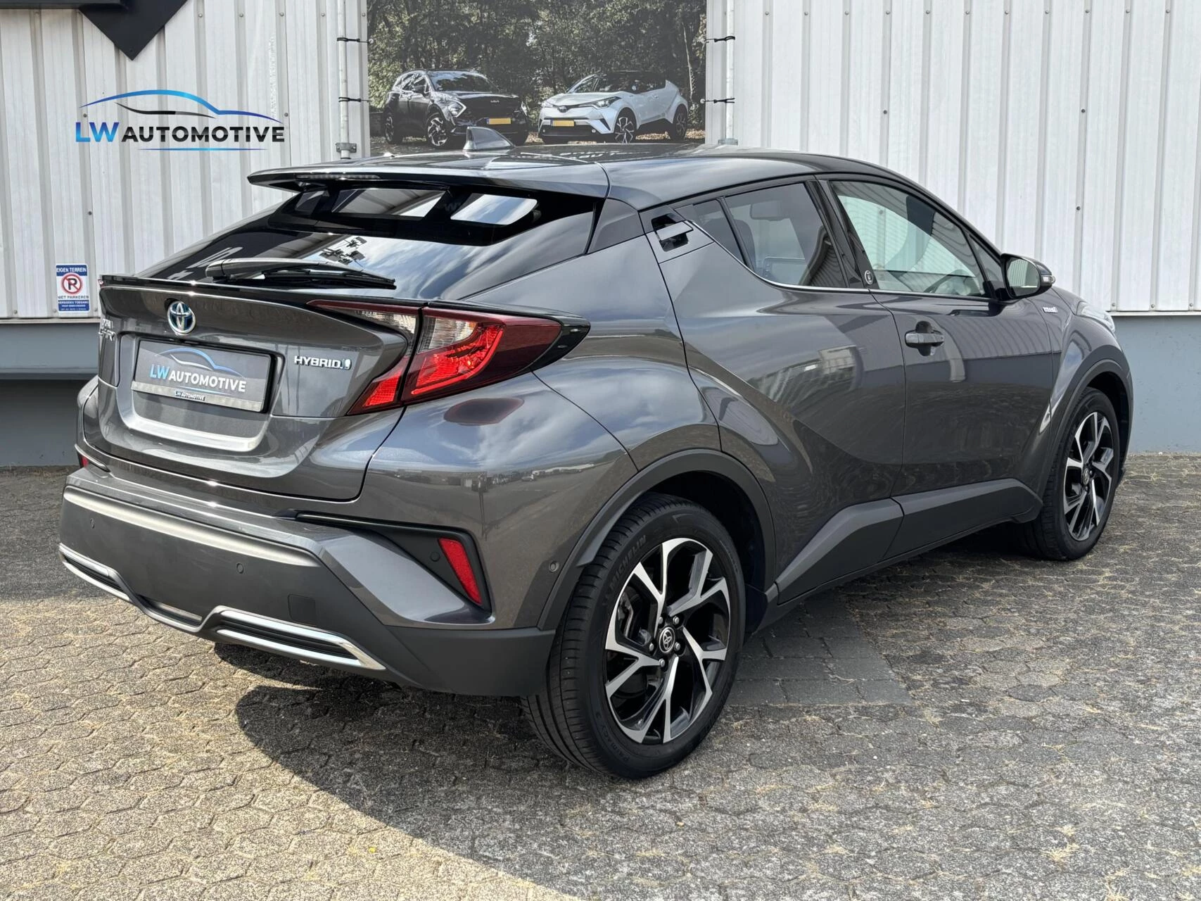 Hoofdafbeelding Toyota C-HR