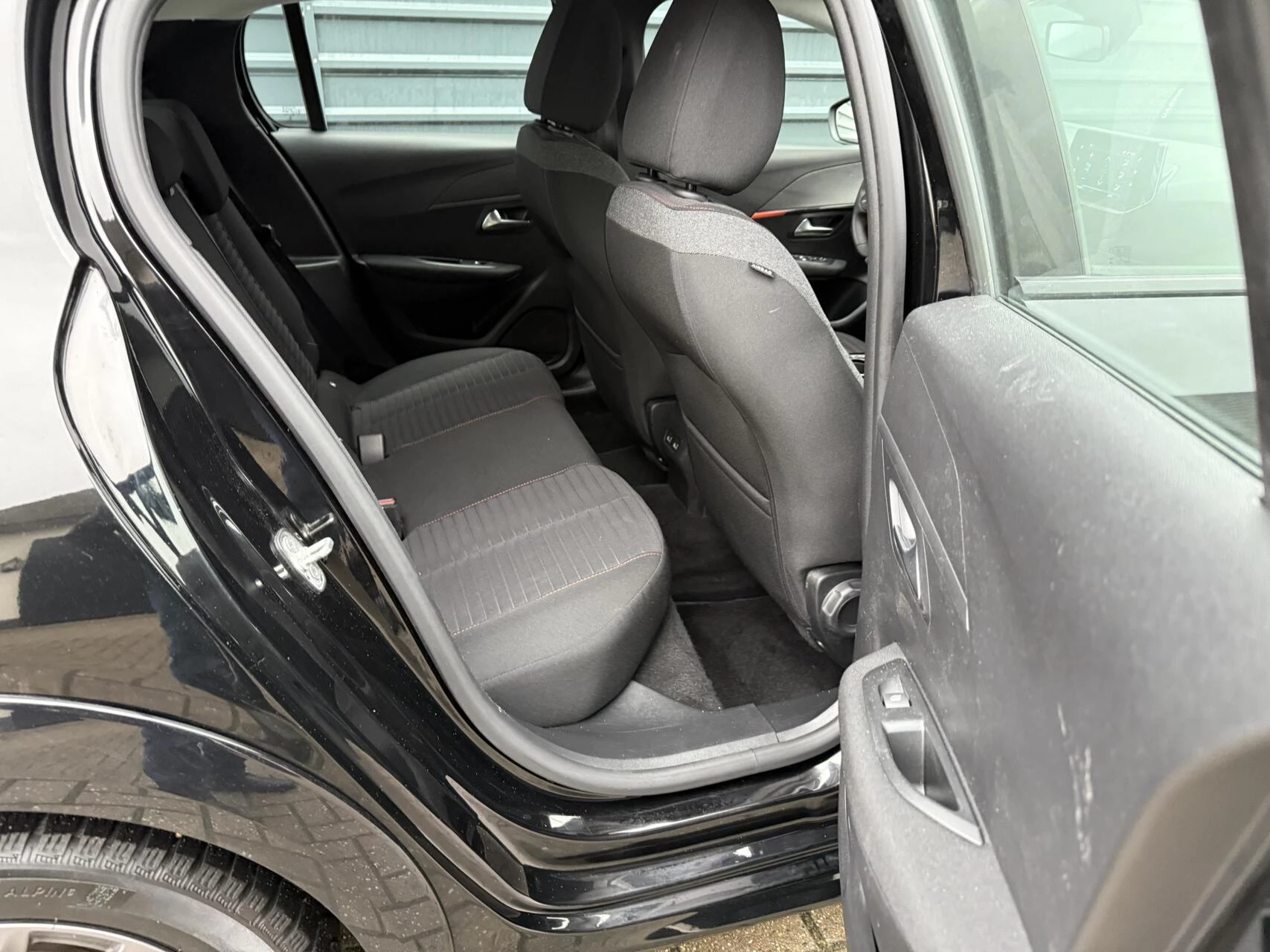 Hoofdafbeelding Peugeot e-208