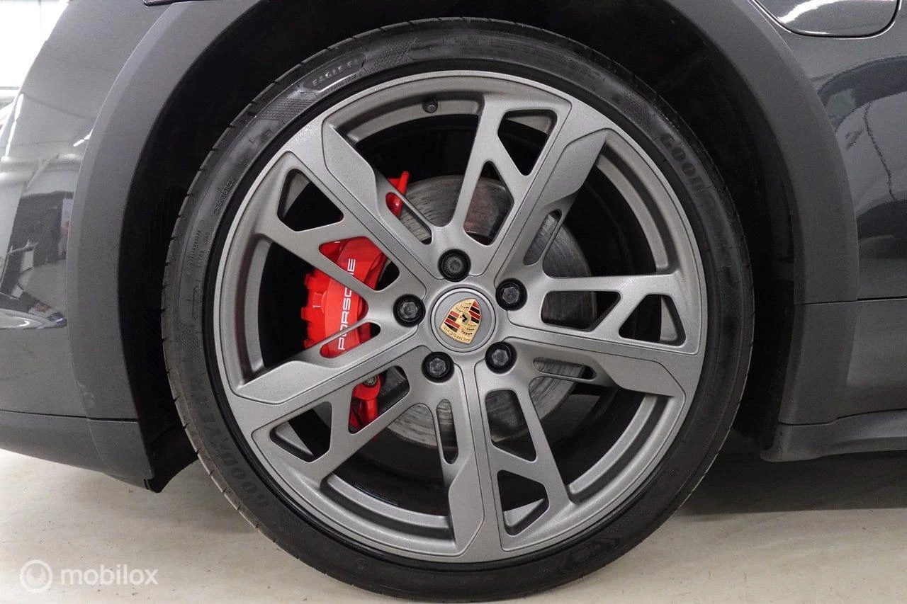 Hoofdafbeelding Porsche Taycan
